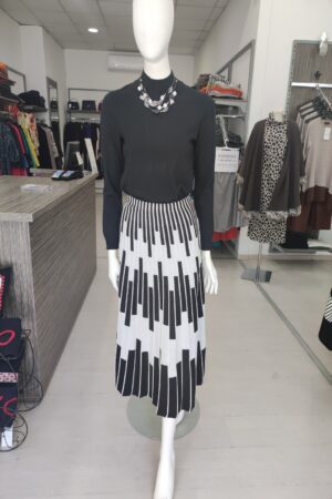 Ženska suknja #12672504