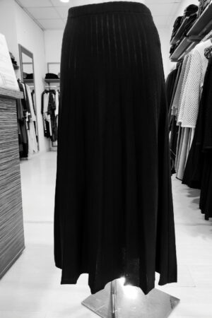 Ženska duga pletena suknja #12672504